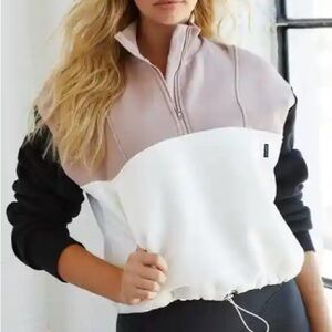 NWT VICI SPORT CIRCUIT HALF ZIP PULLOVER SWEATER IN BLACK/MAUVE SZ XS